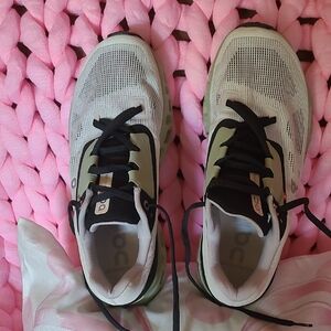 On Running Athletic Shoes in Black and White Green